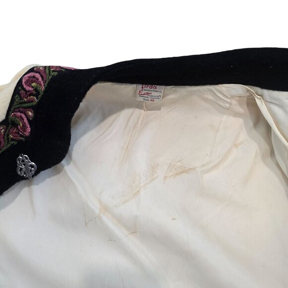 Vintage Firda Norwegian Wool jacket With Floral Trim & Silver Clasps, Size 46 - Picture 7 of 7